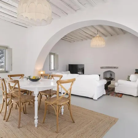 Thalia - 4 Bdrm - In 200m - Mg