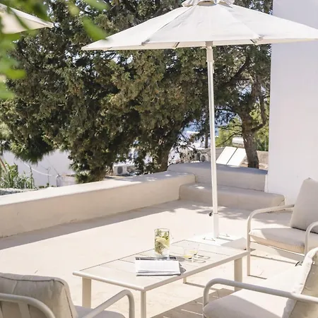 Thalia - 4 Bdrm - In 200m - Mg Villa