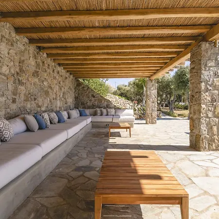 Thalia - 4 Bdrm - In 200m - Mg Villa