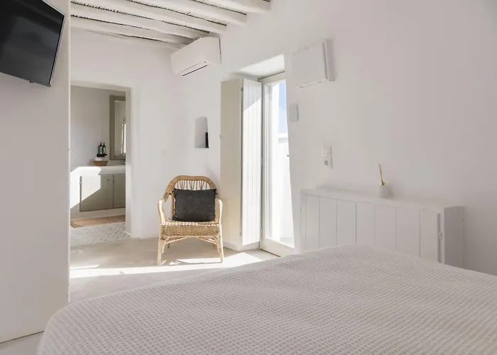 Thalia - 4 Bdrm - In 200m - Mg